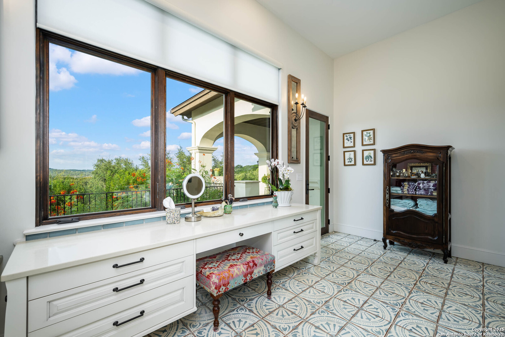24209 Scenic Loop