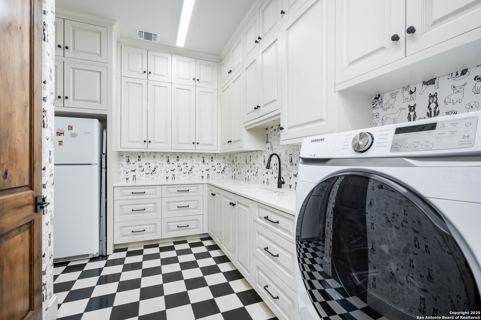 24209 Scenic Loop