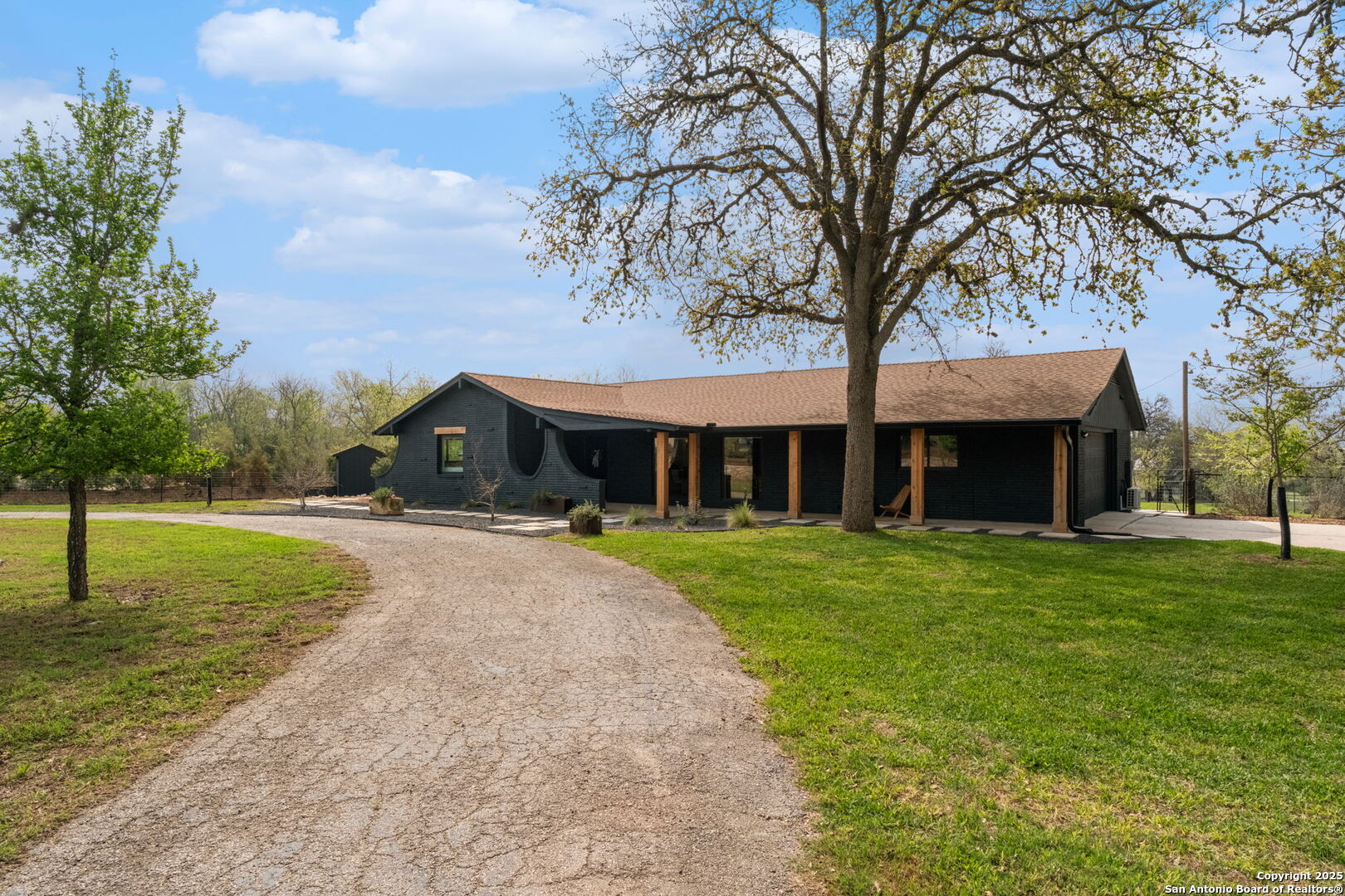 1016 SPARKMAN DR