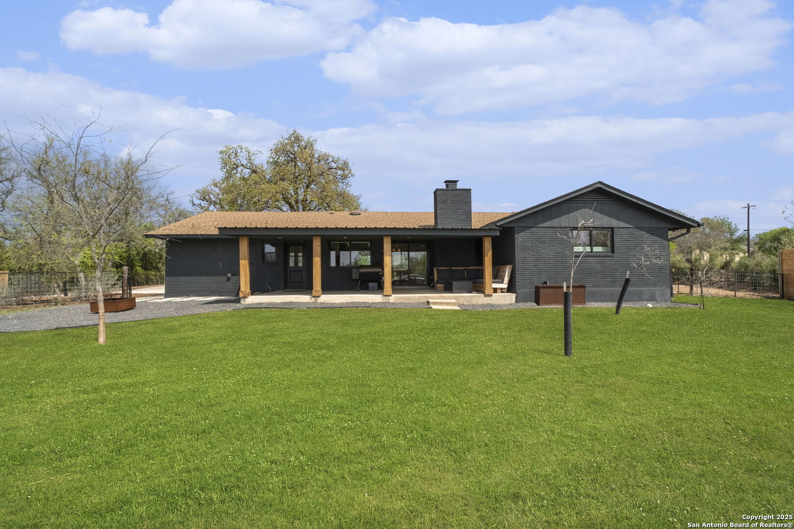 1016 SPARKMAN DR