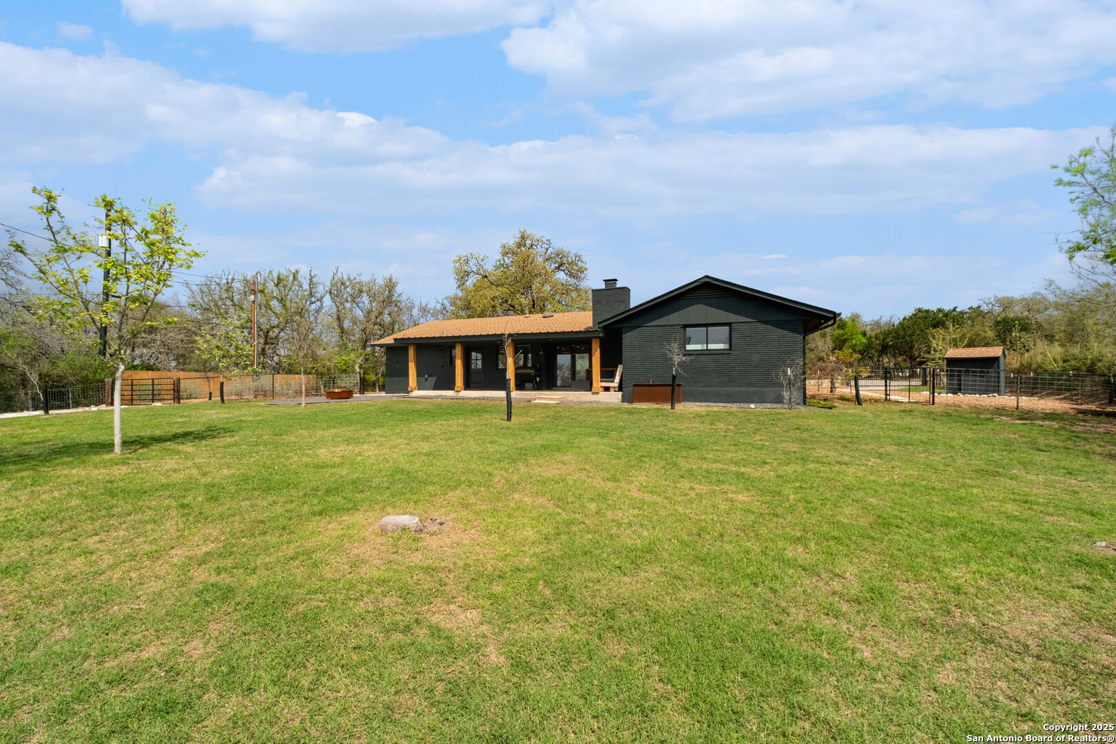 1016 SPARKMAN DR
