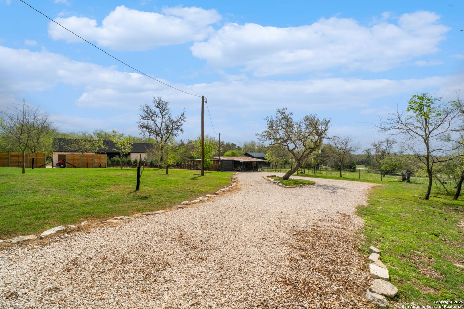 1016 SPARKMAN DR
