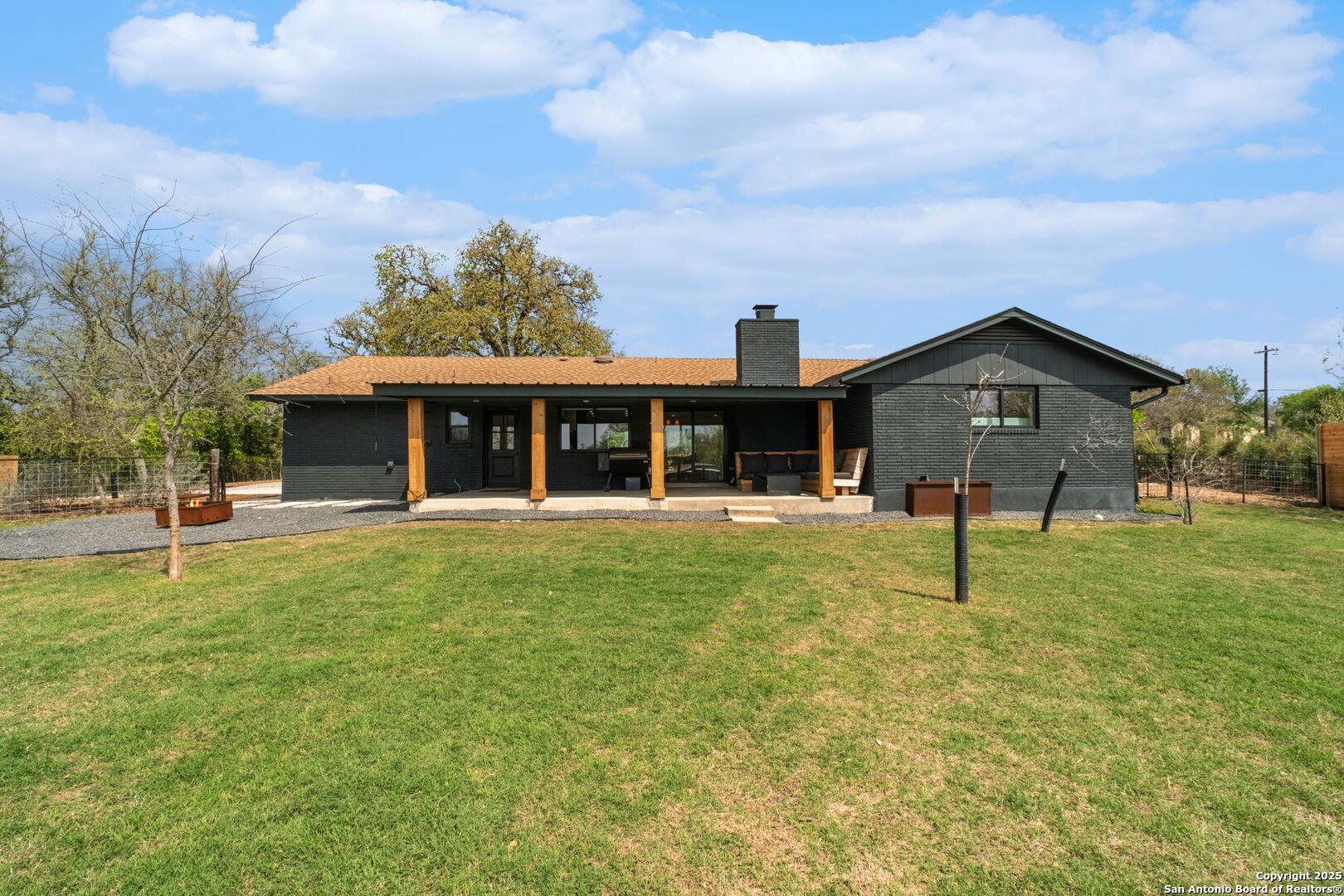 1016 SPARKMAN DR