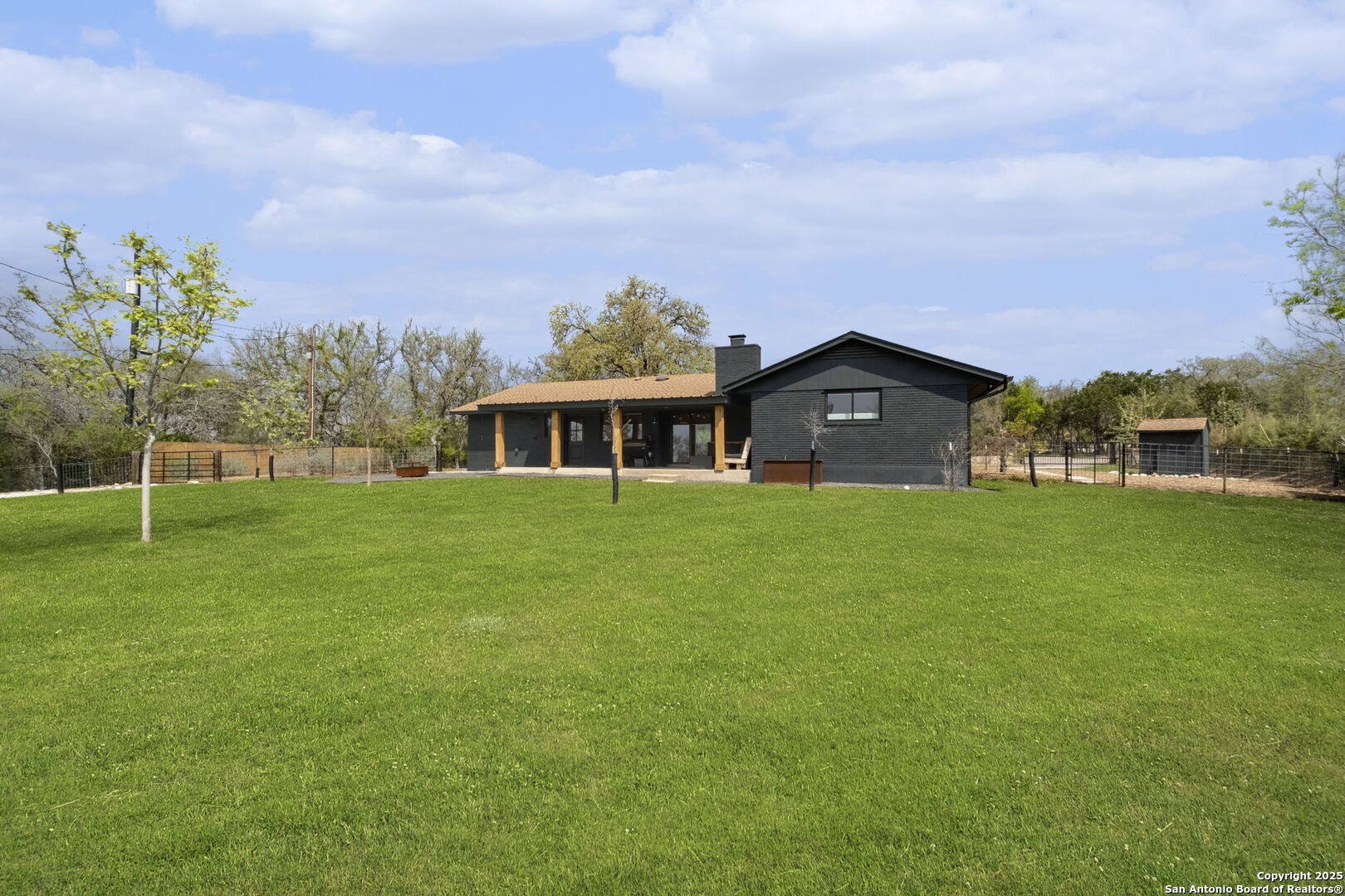 1016 SPARKMAN DR