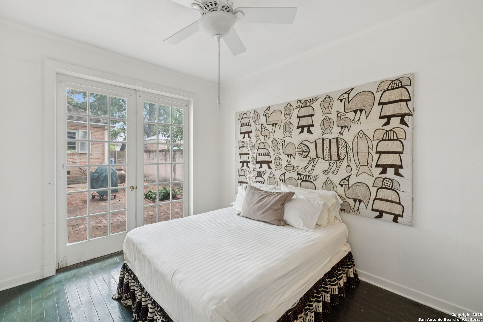 424 Ivy