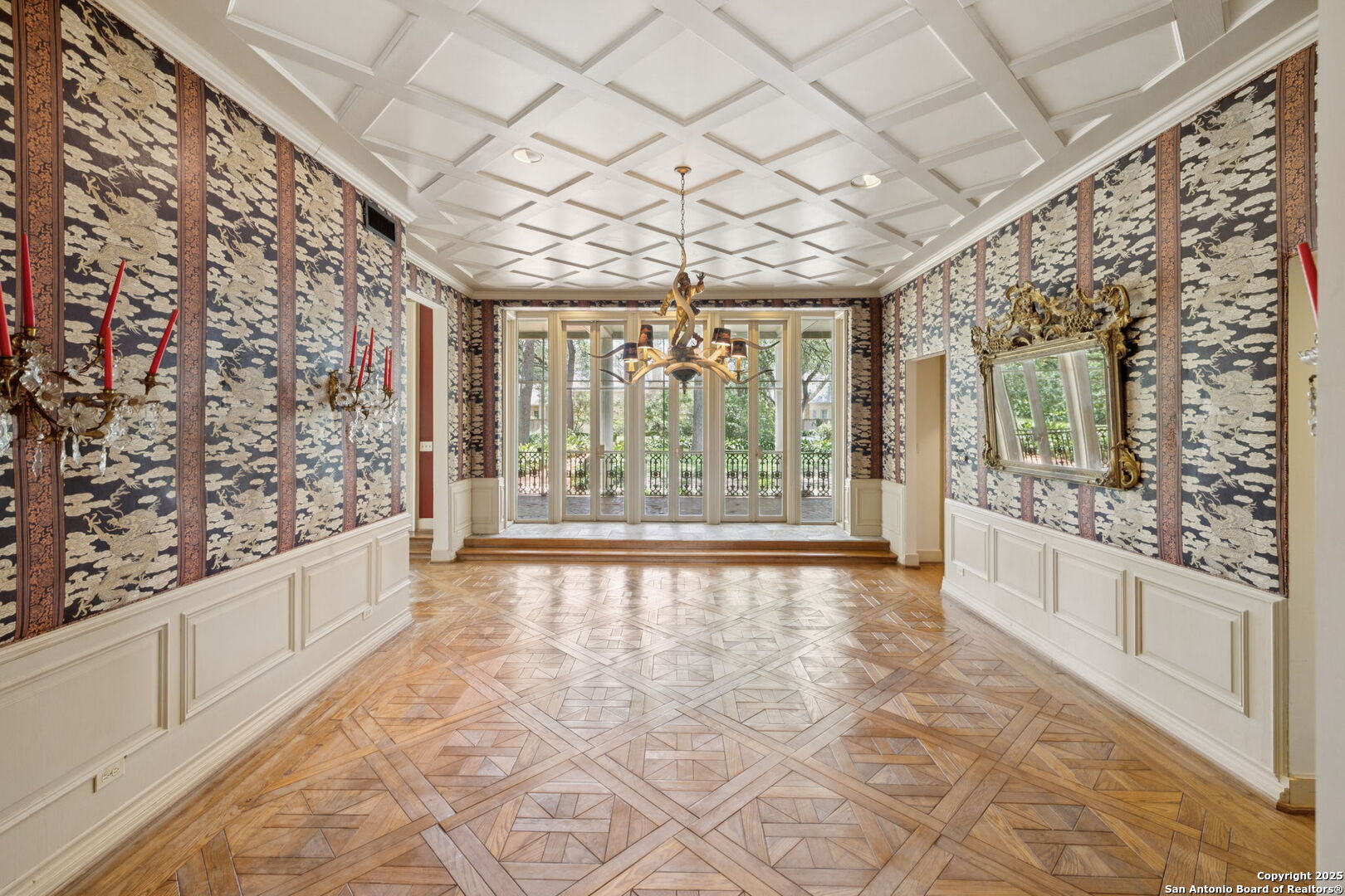 424 Ivy