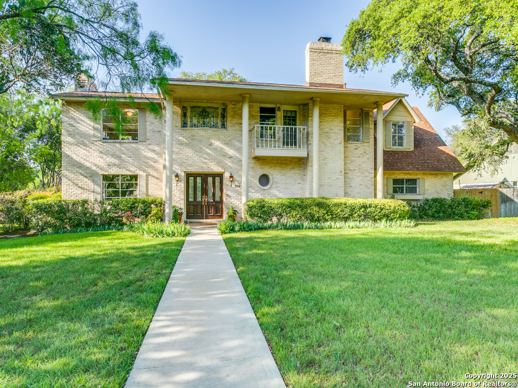 206 Sir Arthur Ct