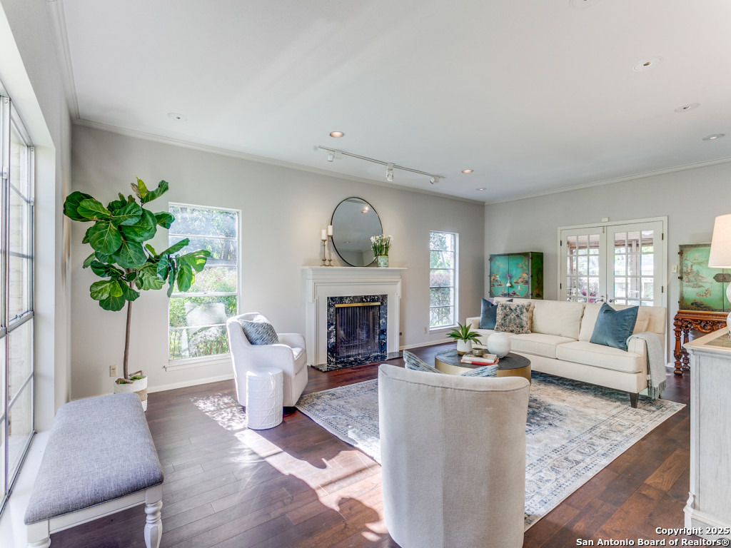 206 Sir Arthur Ct
