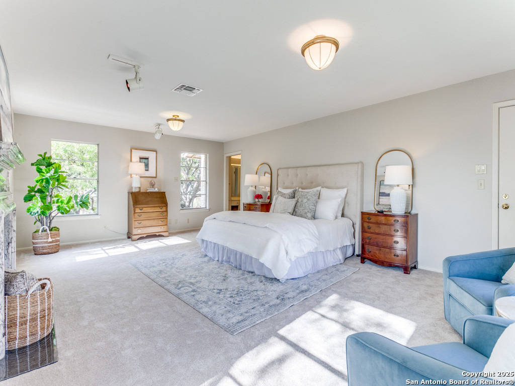 206 Sir Arthur Ct