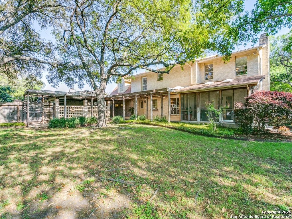 206 Sir Arthur Ct