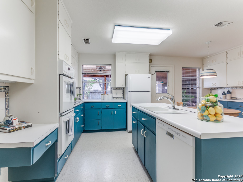 206 Sir Arthur Ct