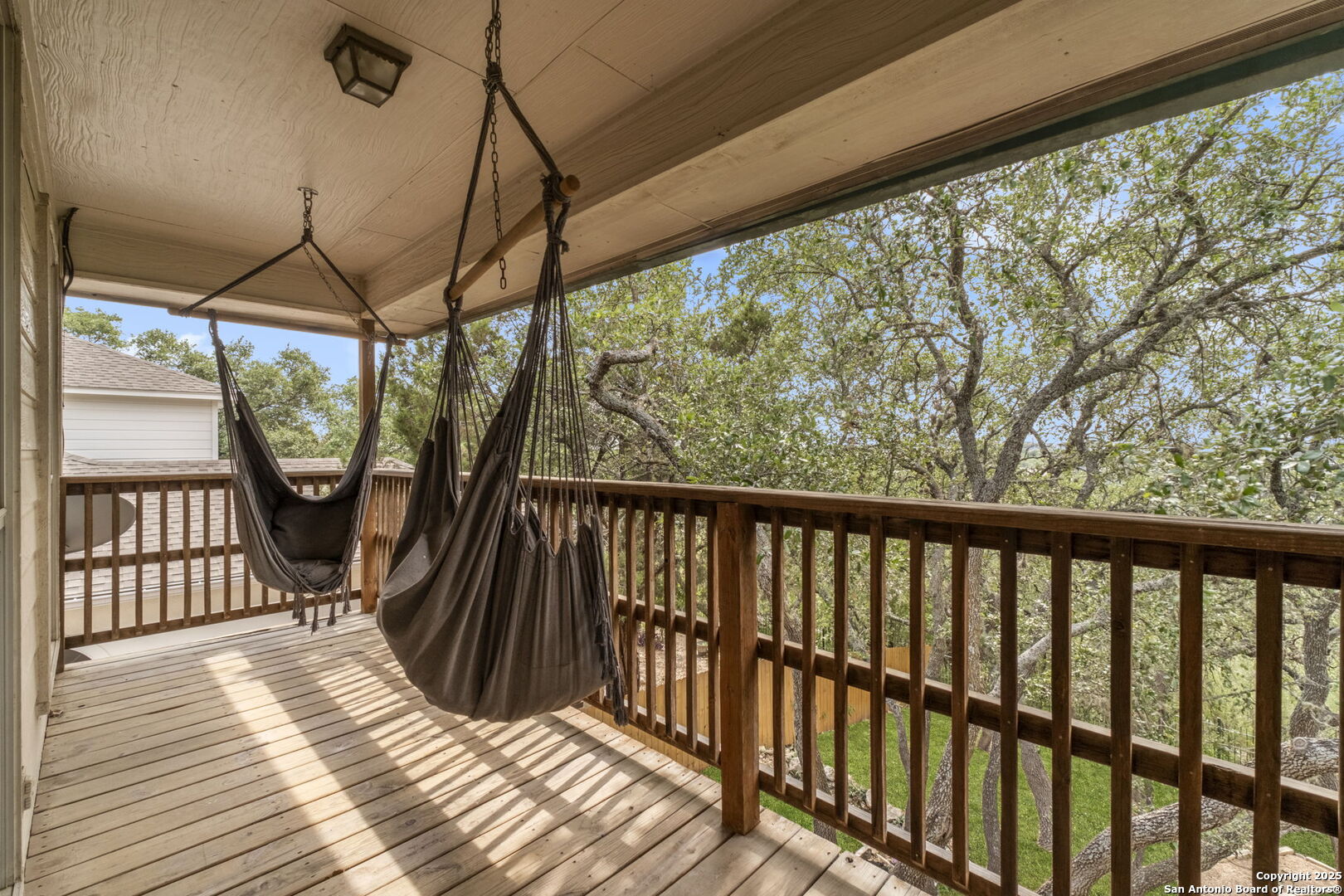 18323 Edwards Bluff