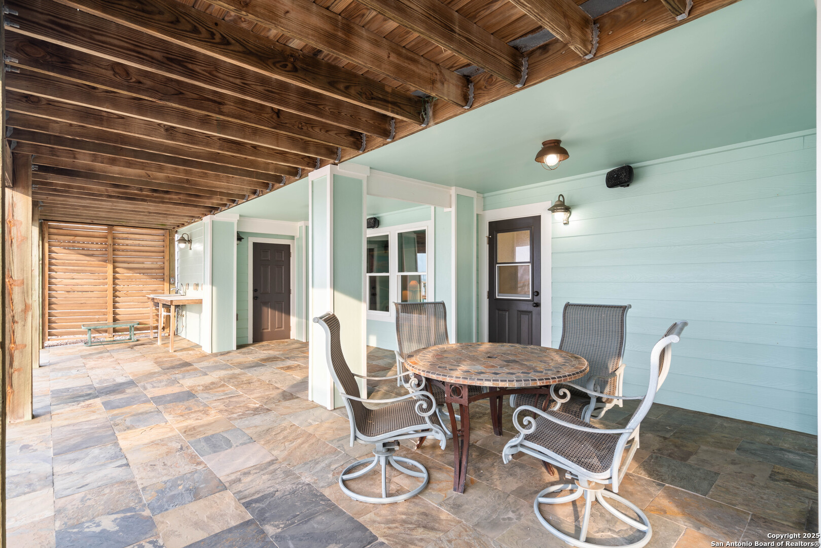 672 Copano Ridge Rd