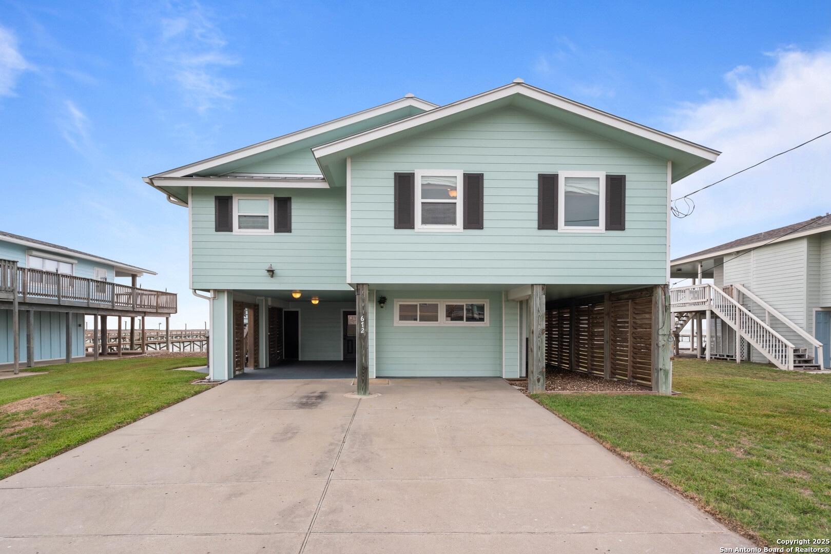 672 Copano Ridge Rd