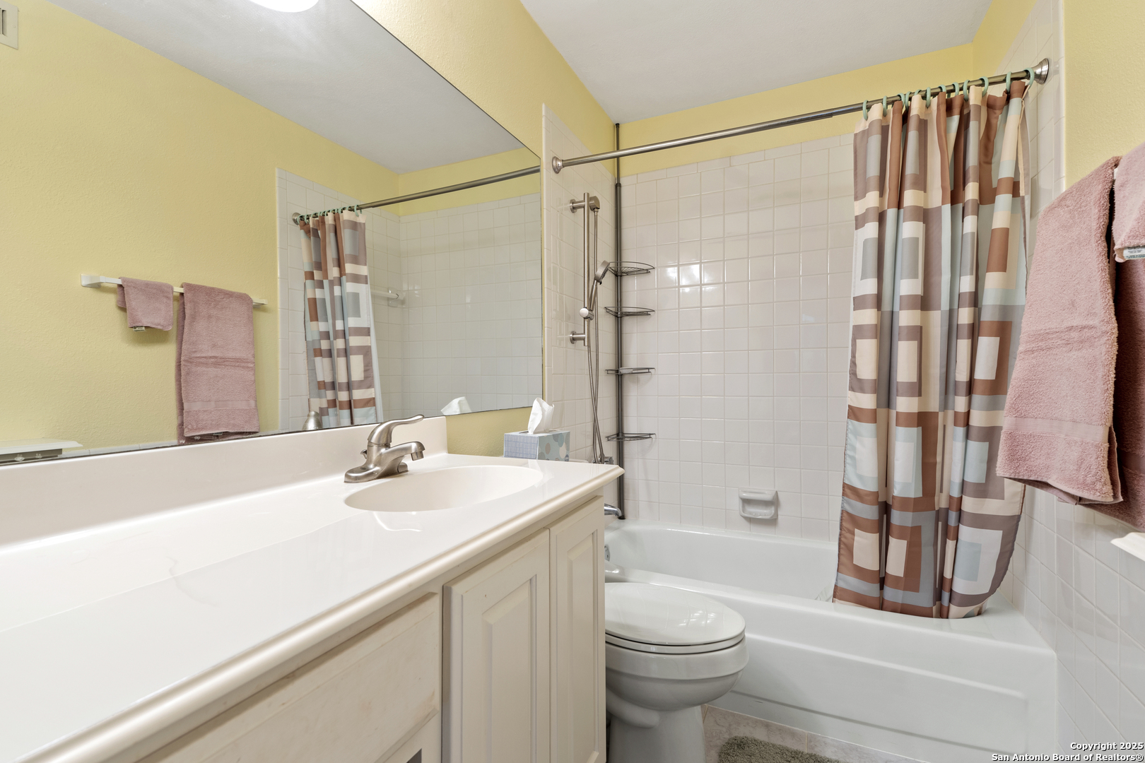 8401 N New Braunfels 201
