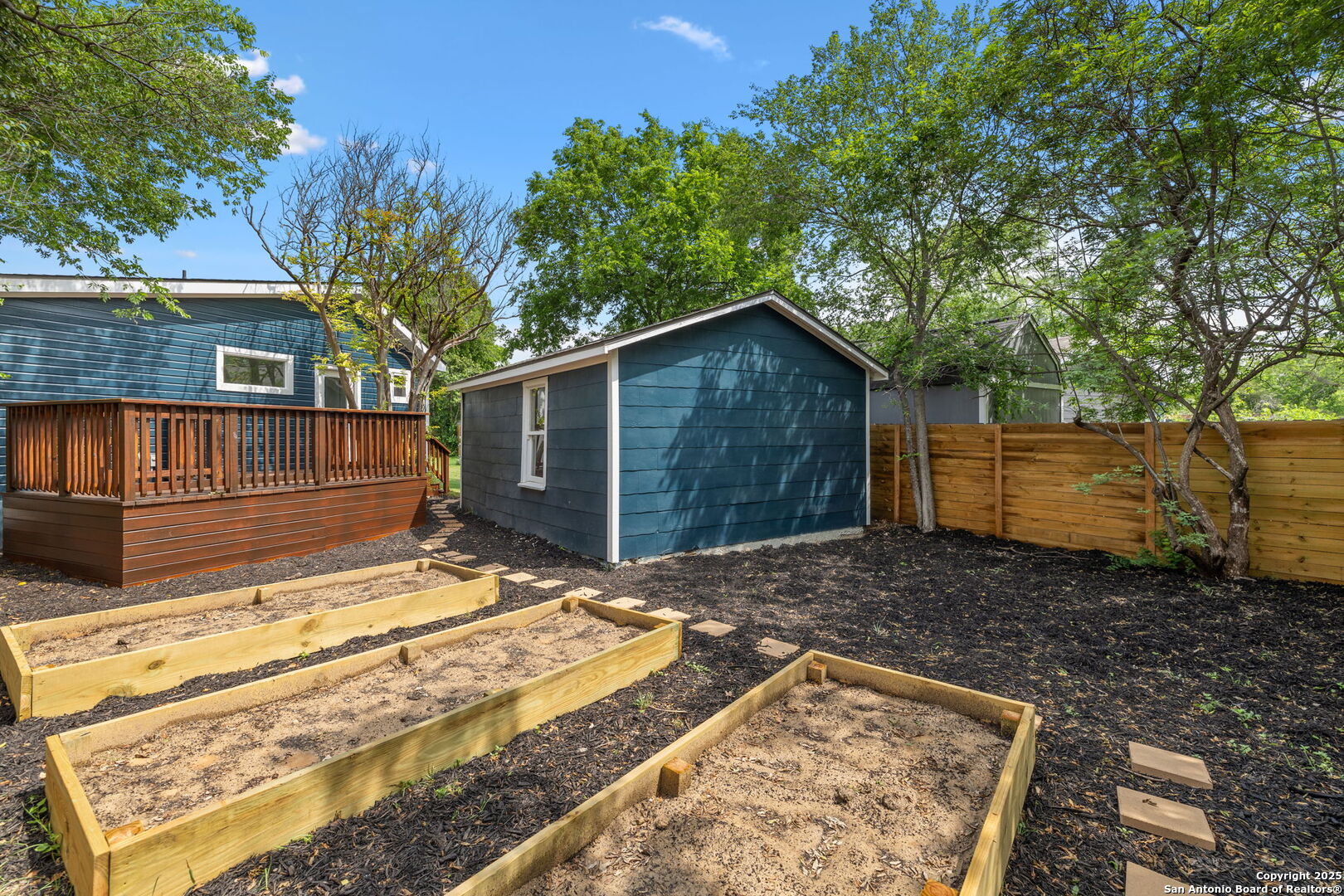 142 Field Crest