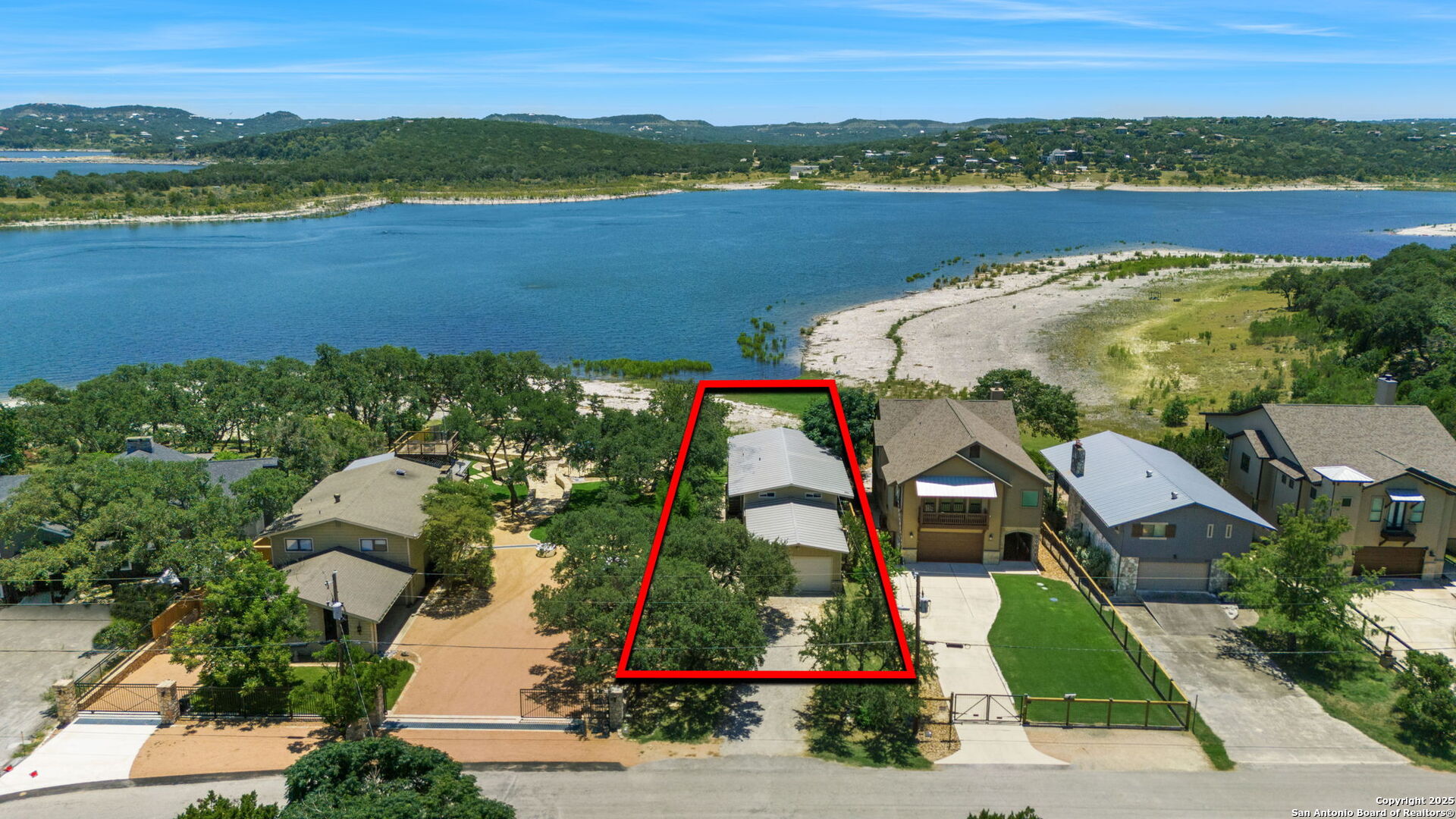 1074 Lakebreeze