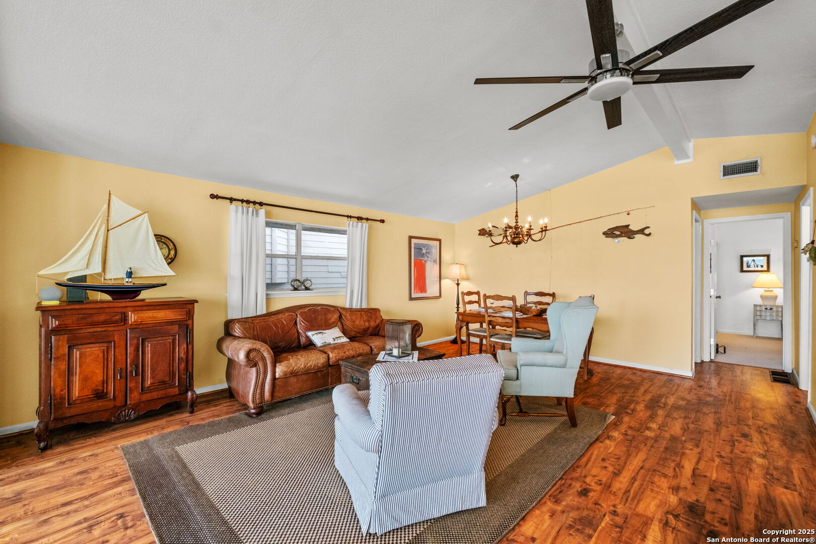 1074 Lakebreeze