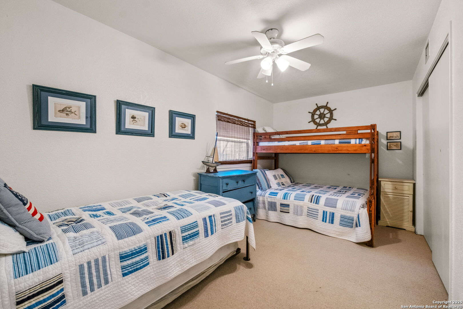 1074 Lakebreeze