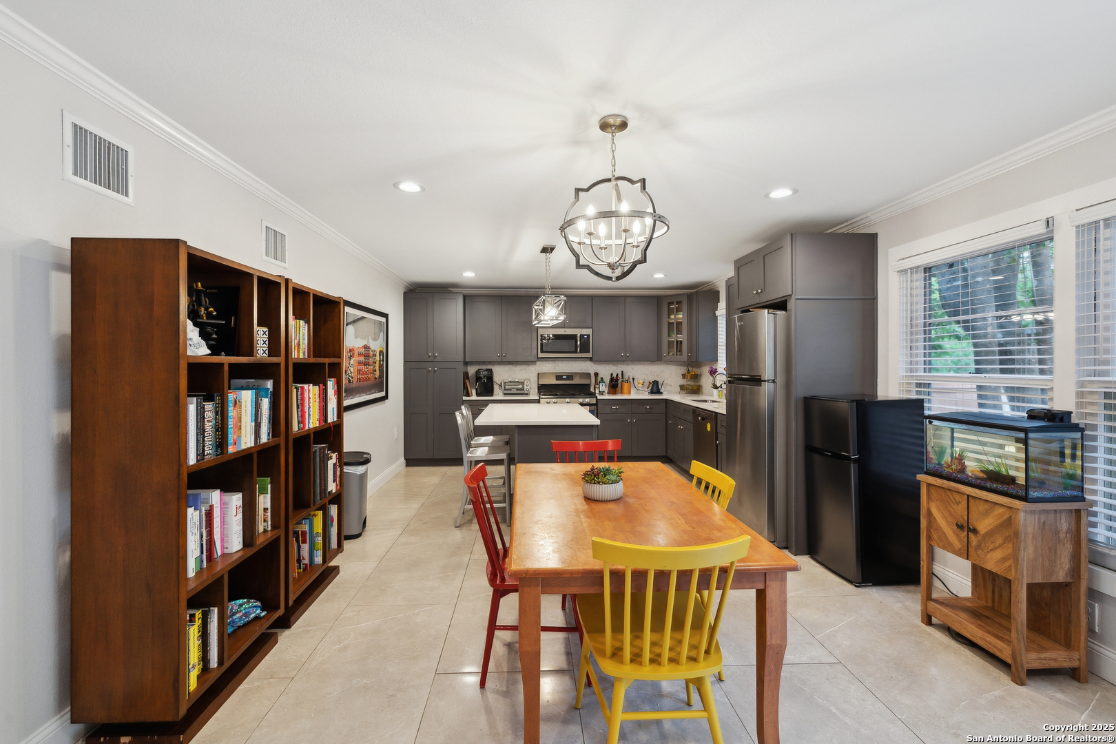 1013 Ivy Lane