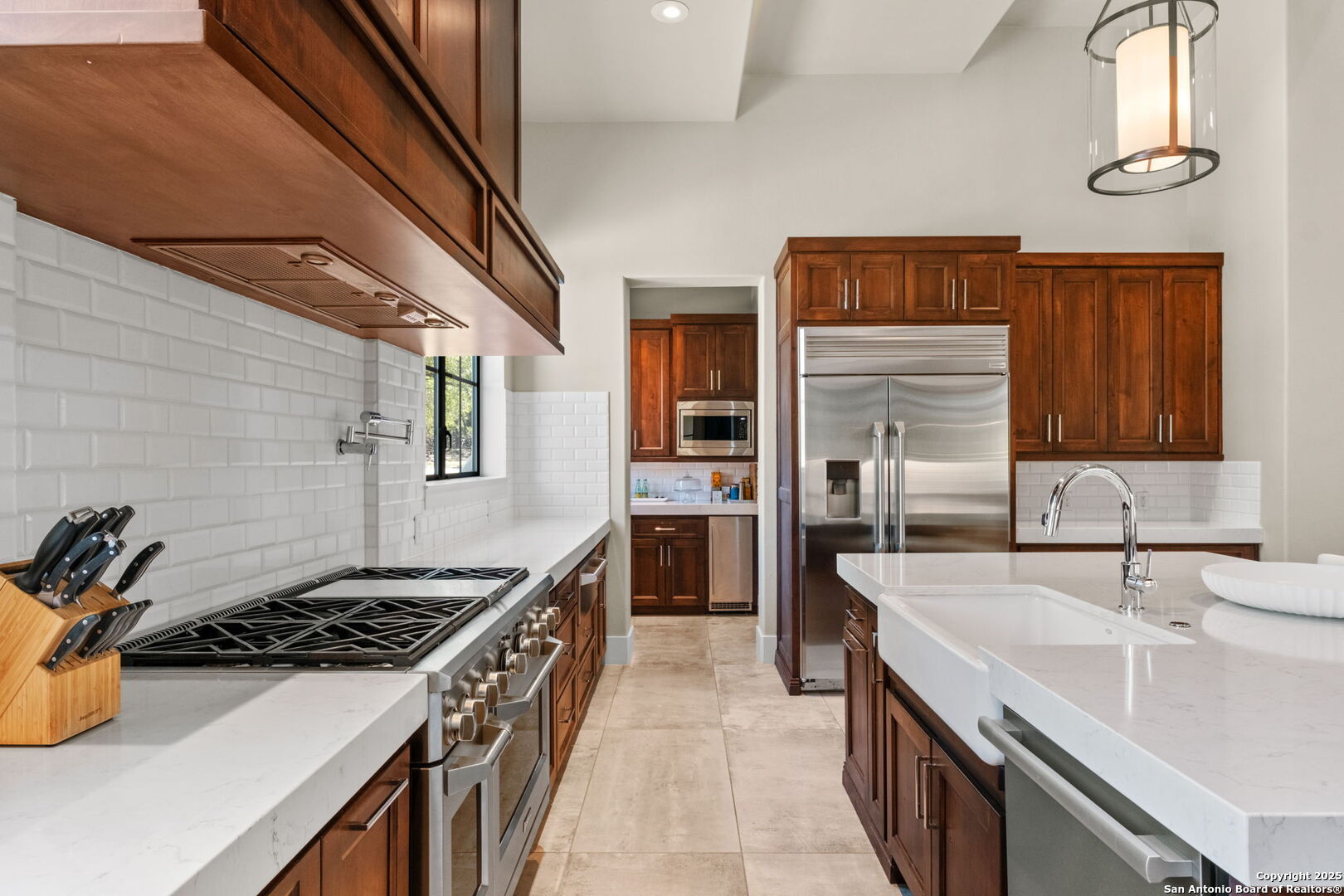 25610 Creekside