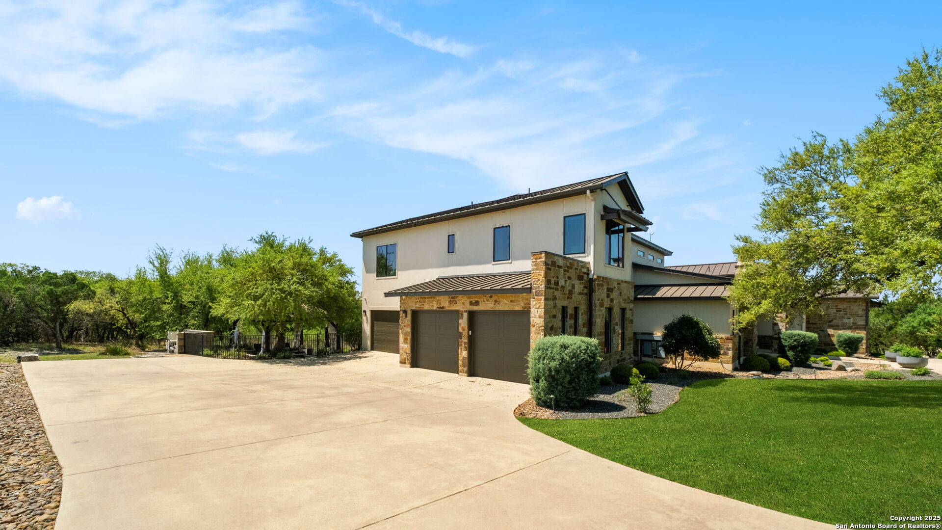 25610 Creekside