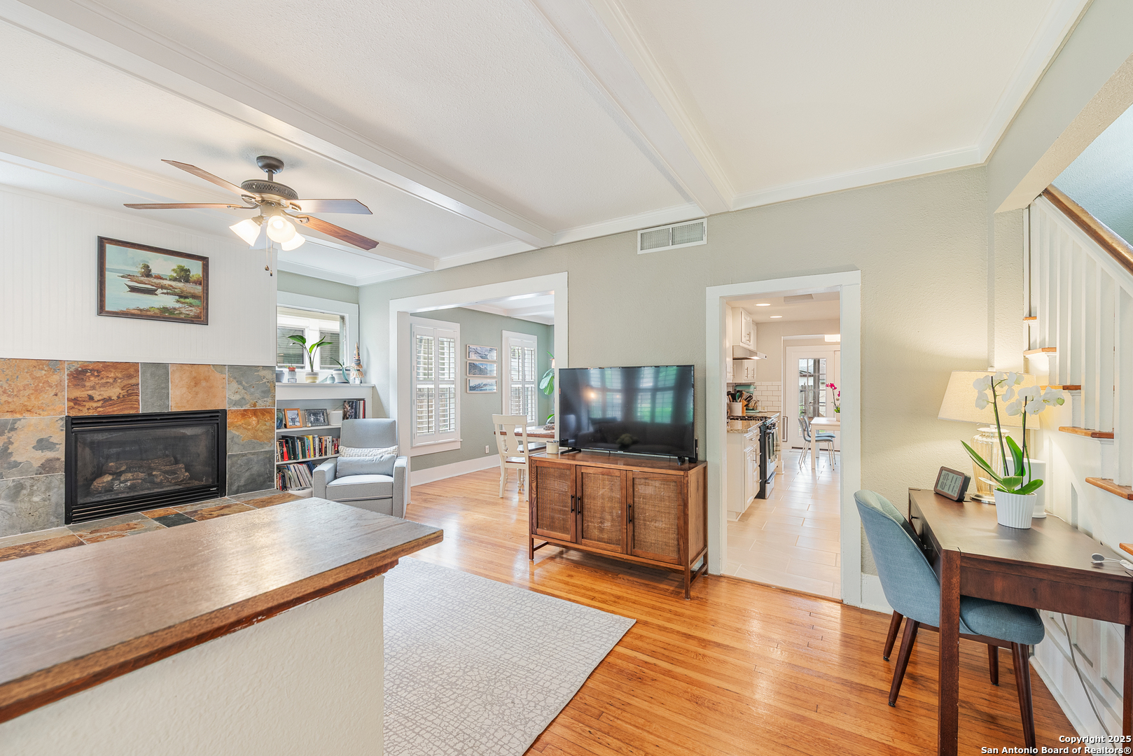 526 W SUMMIT
