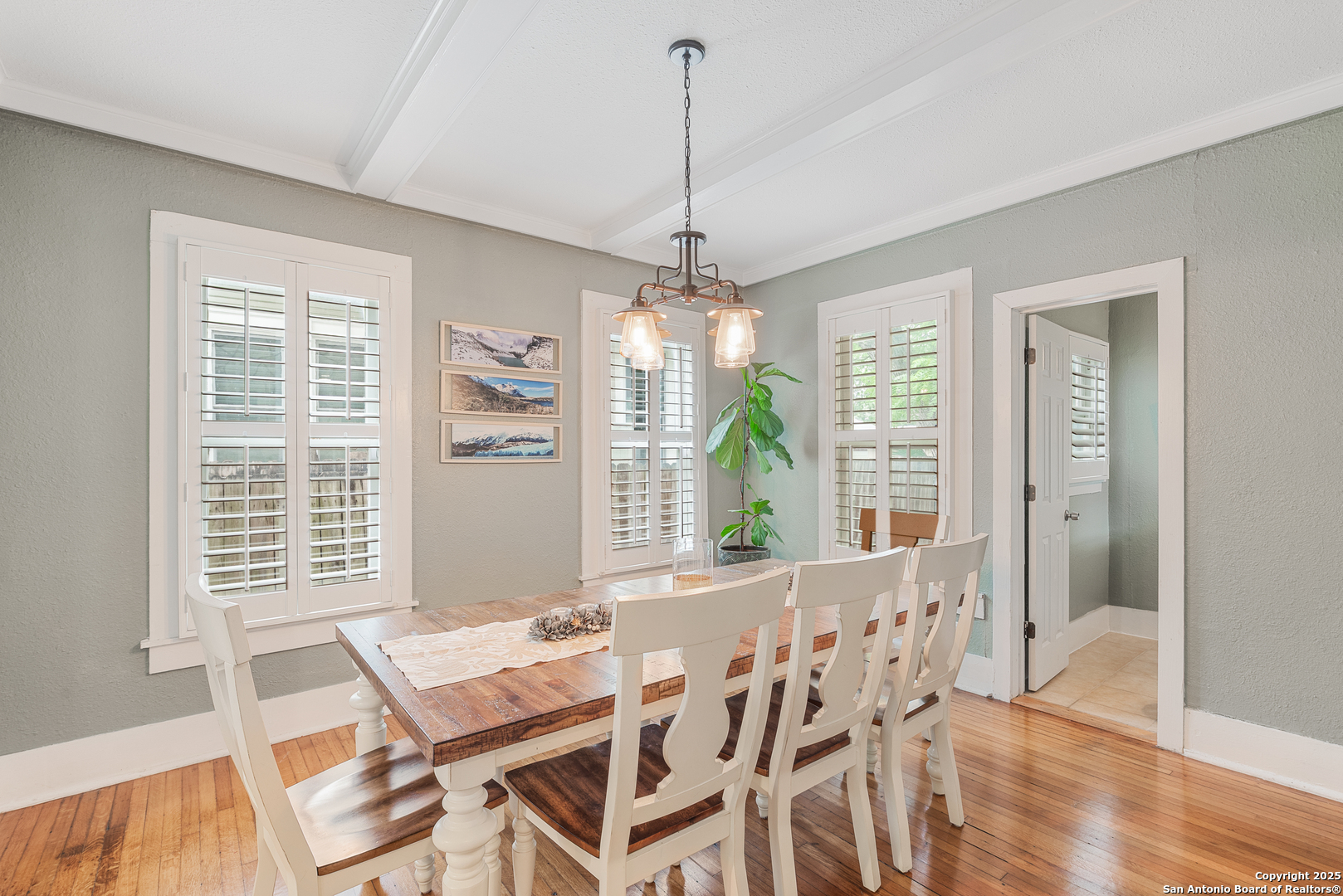 526 W SUMMIT