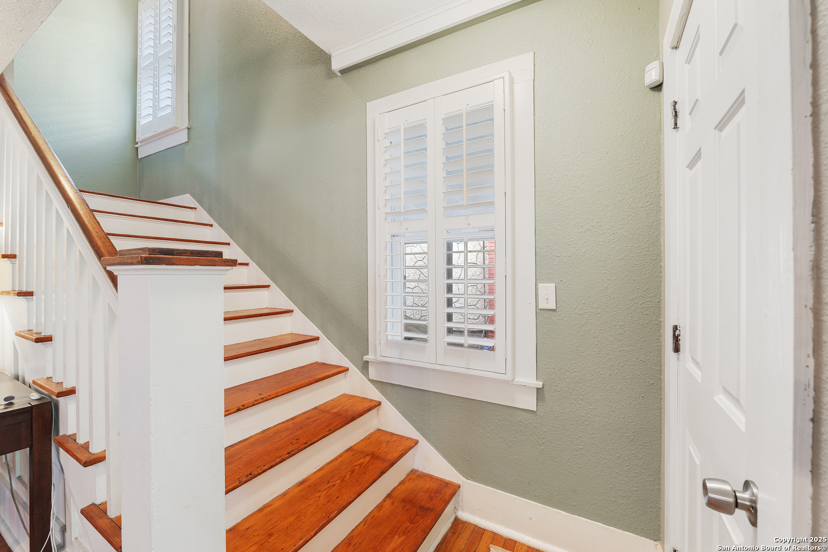 526 W SUMMIT