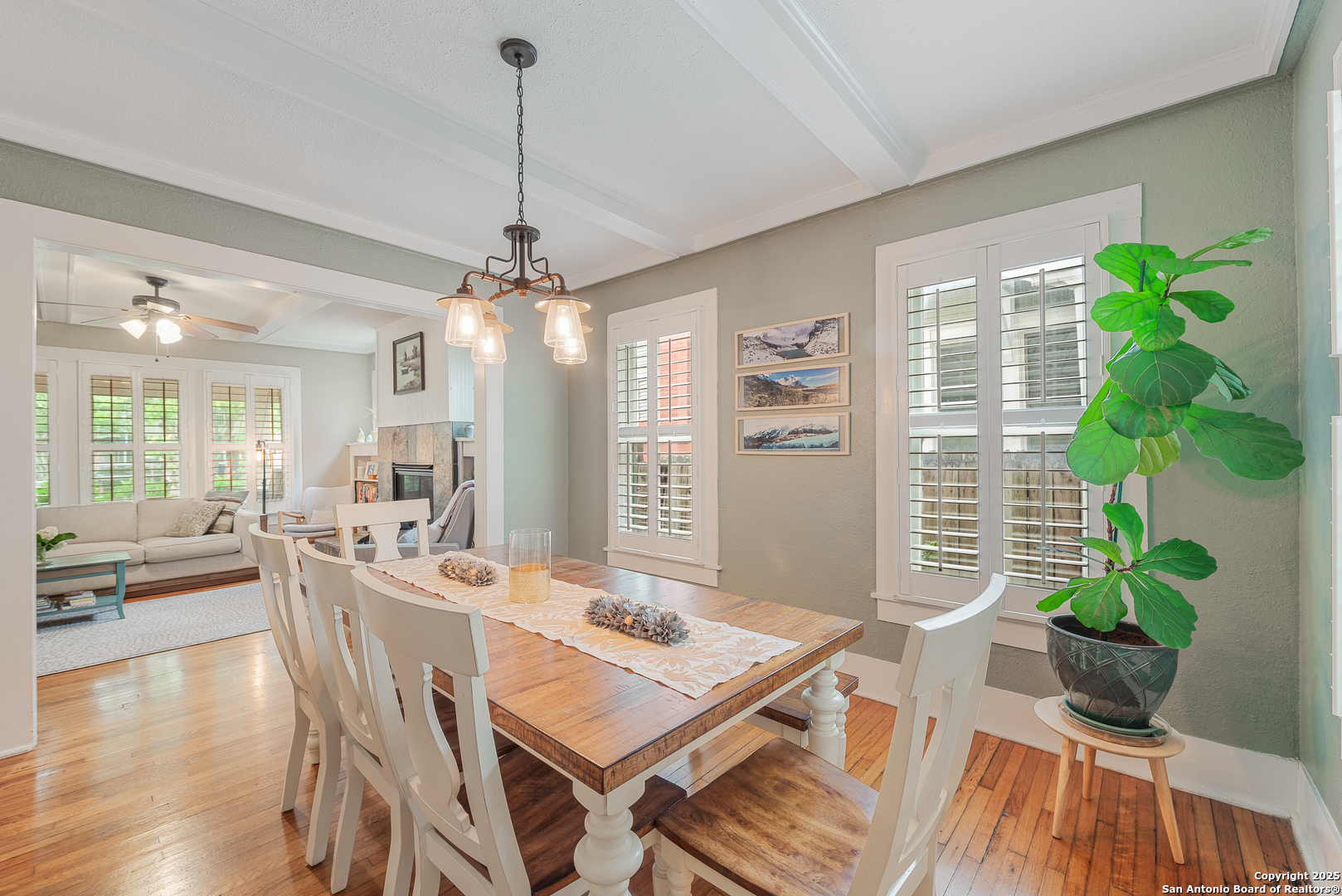 526 W SUMMIT