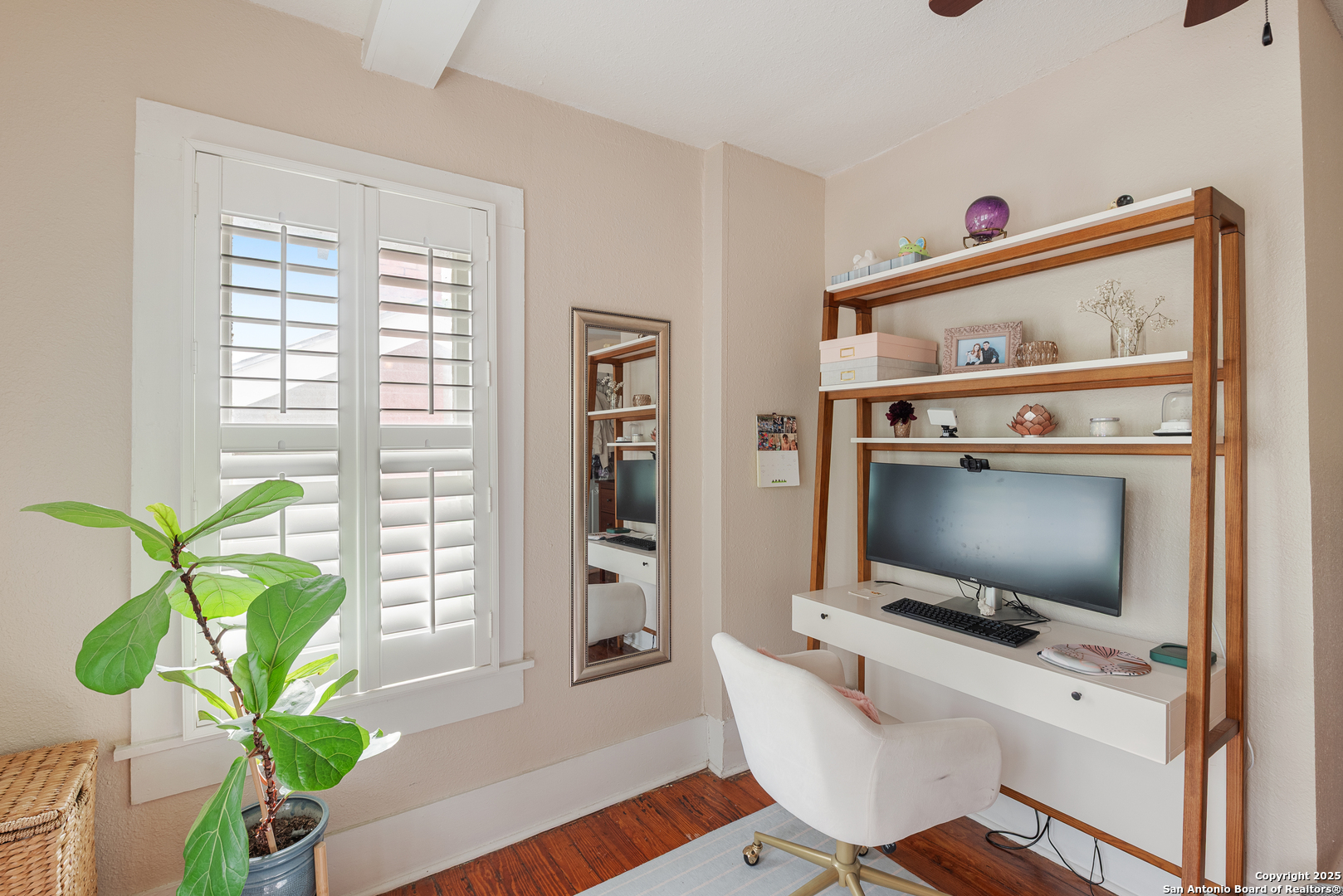 526 W SUMMIT