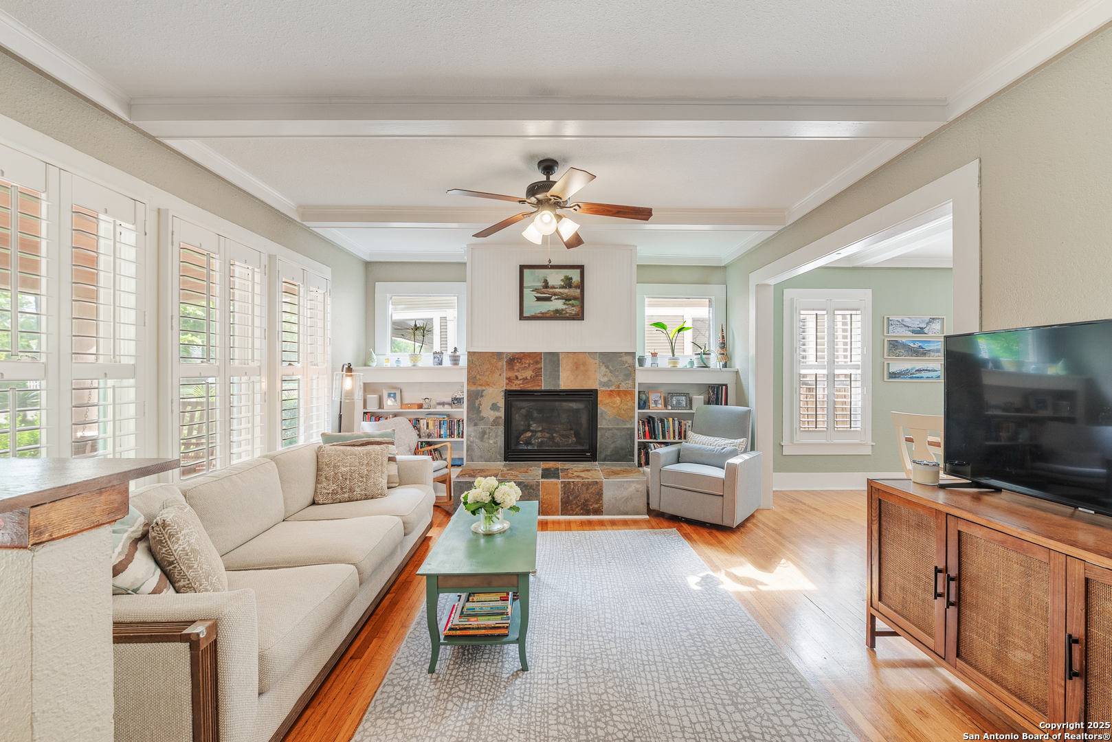 526 W SUMMIT