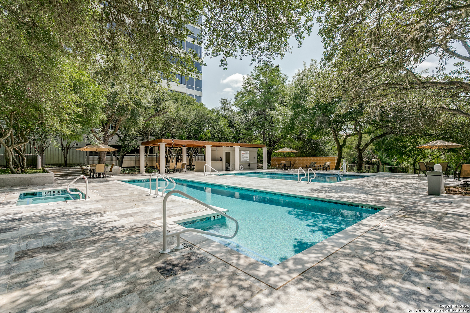 200 Patterson APT 3