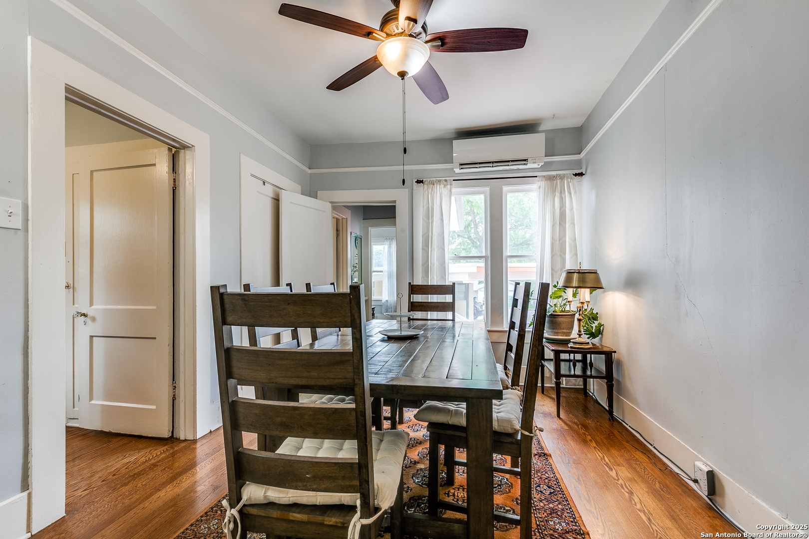 222 Redwood