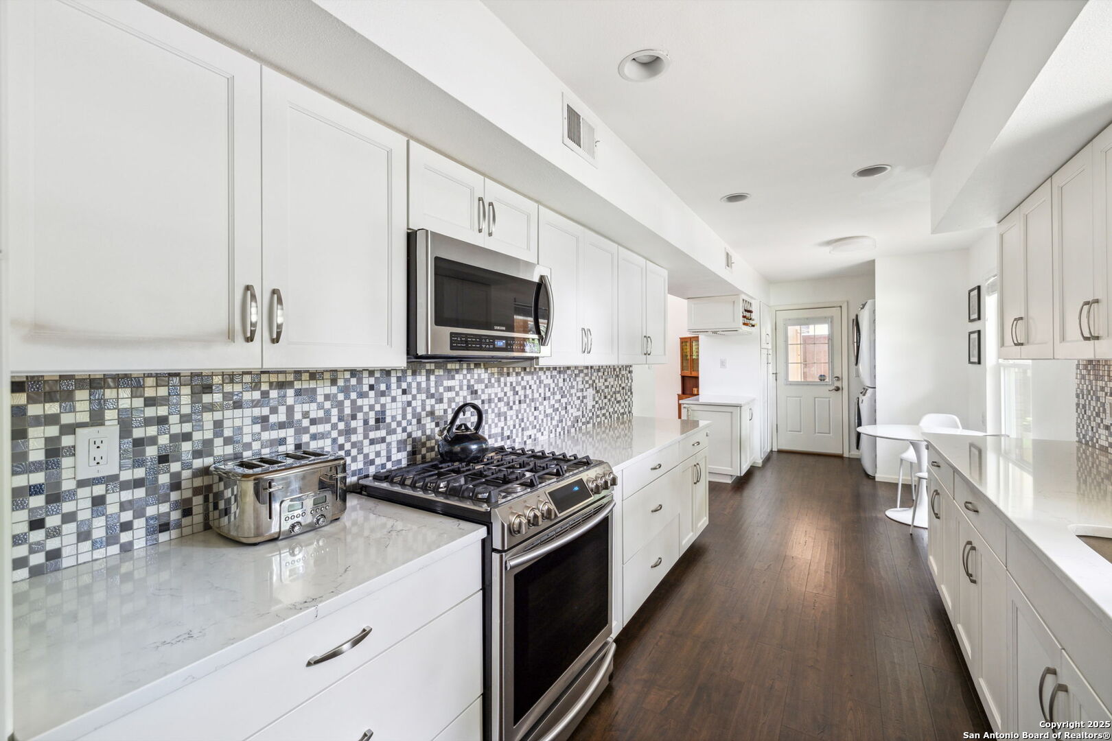 114 Medford Dr