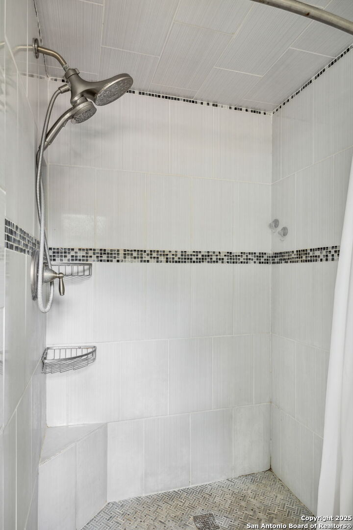 114 Medford Dr