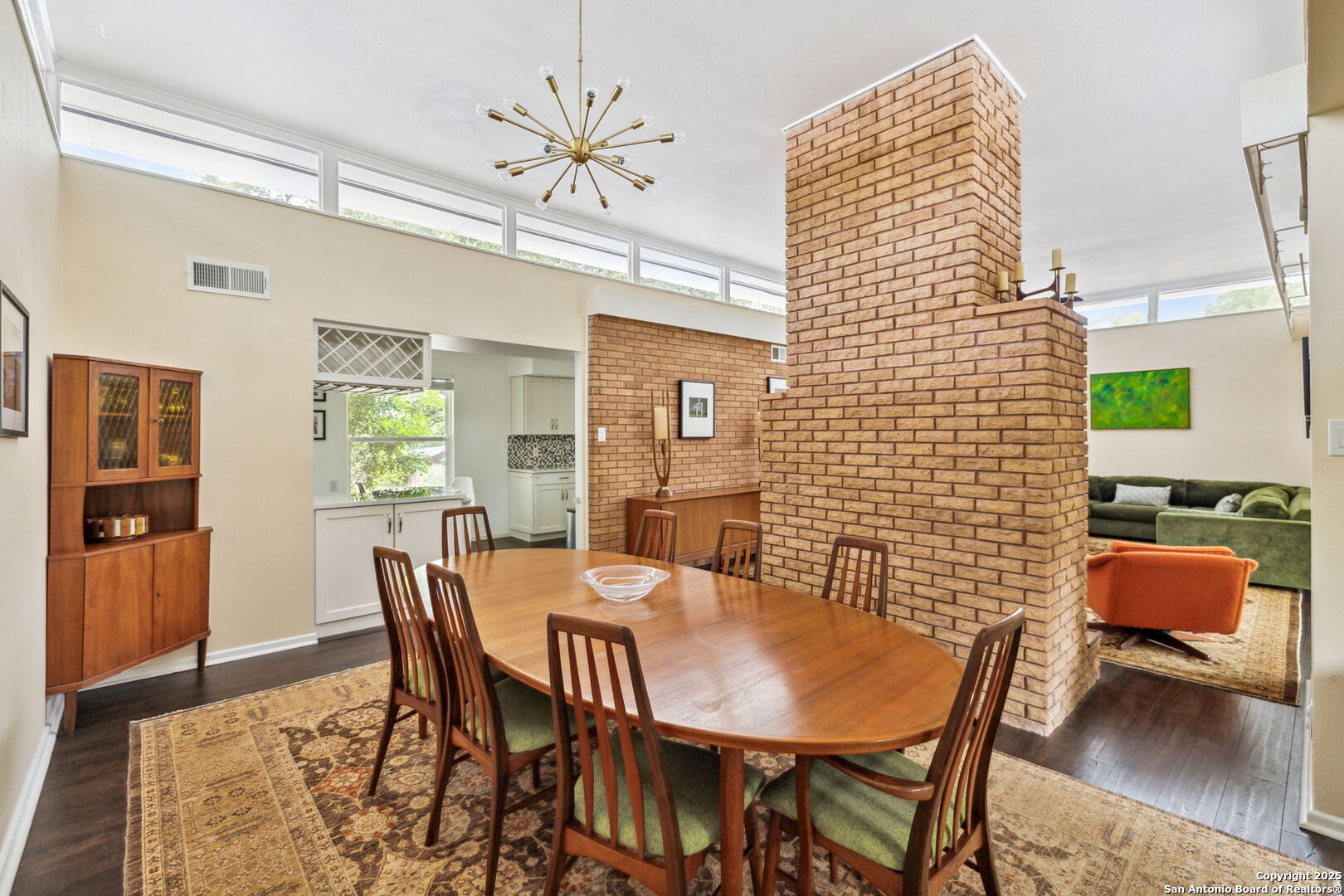 114 Medford Dr