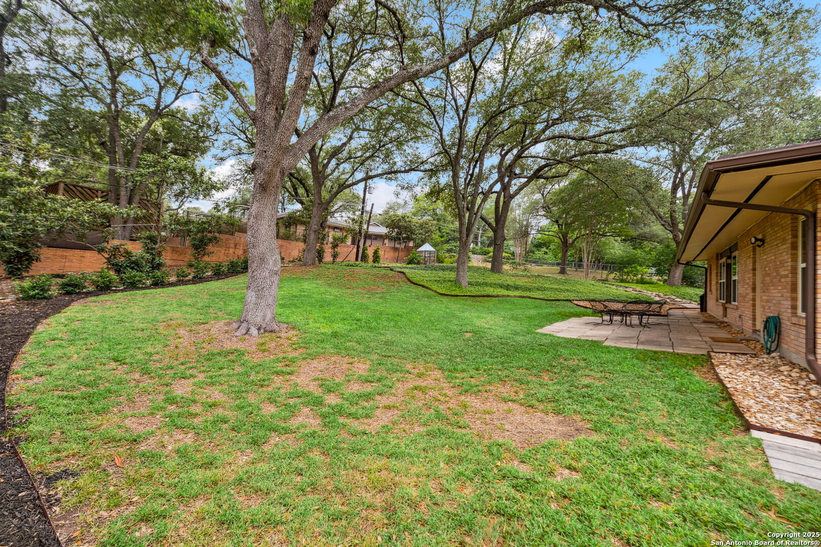 114 Medford Dr