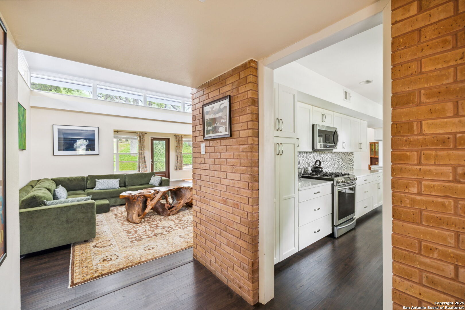 114 Medford Dr