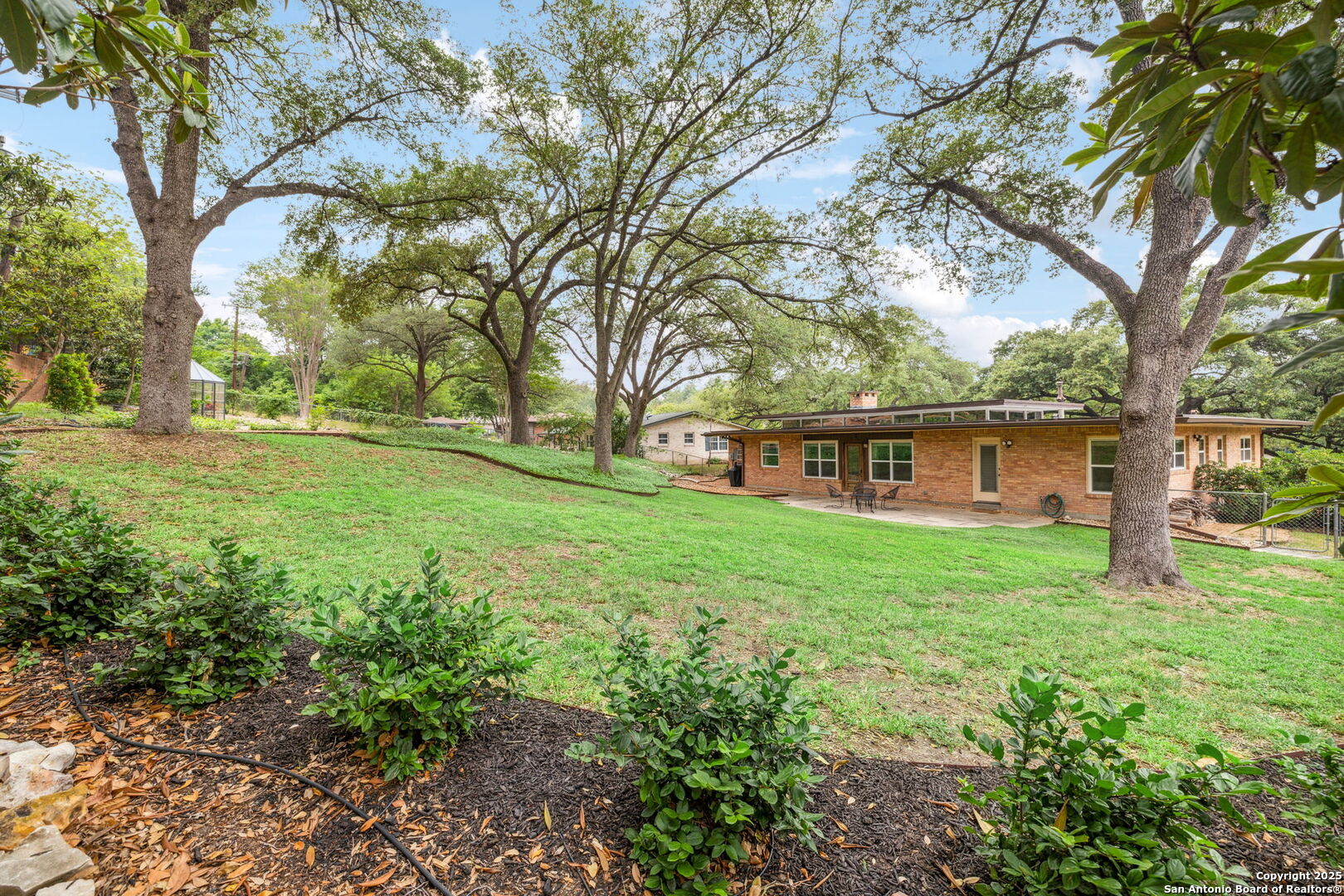114 Medford Dr