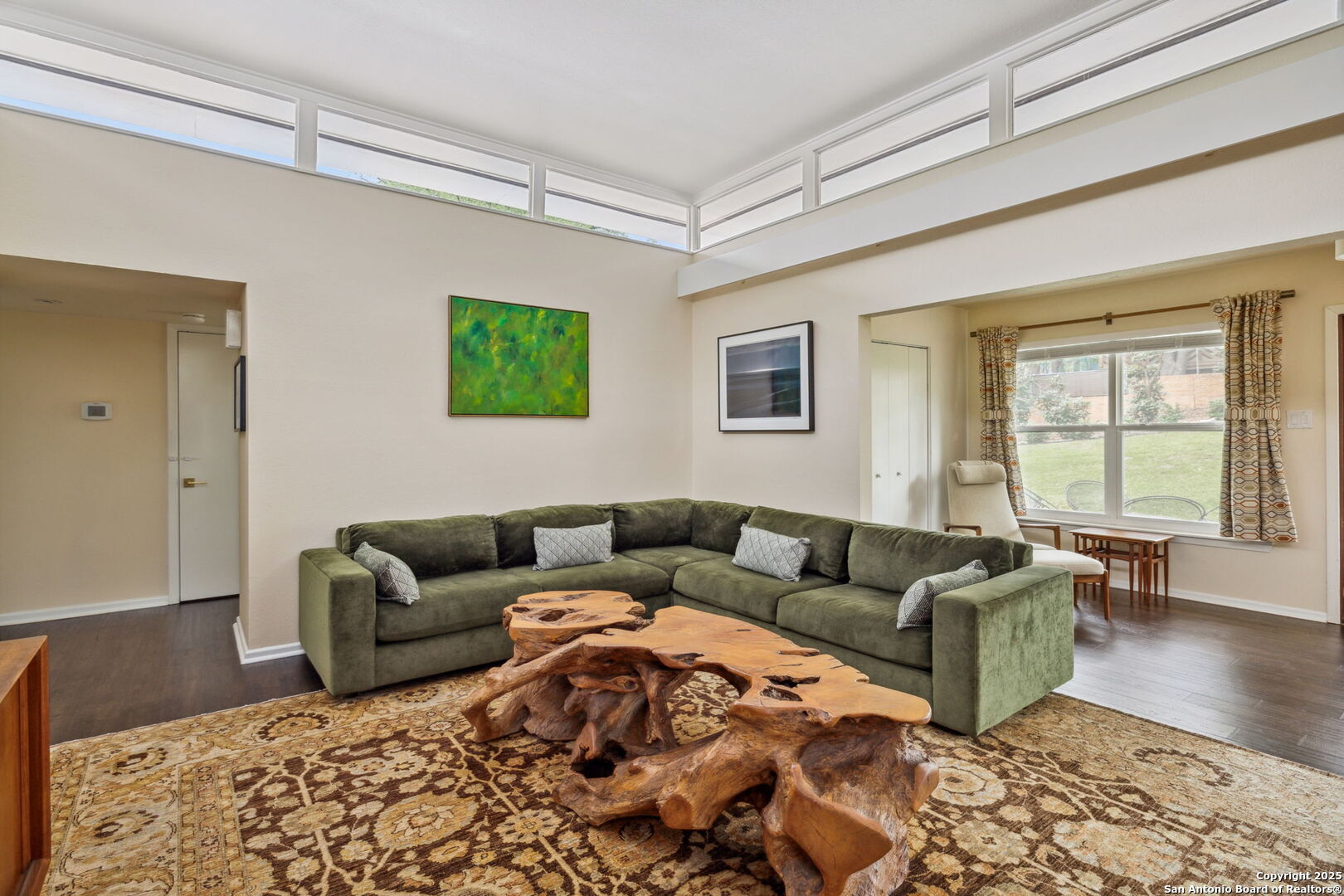 114 Medford Dr