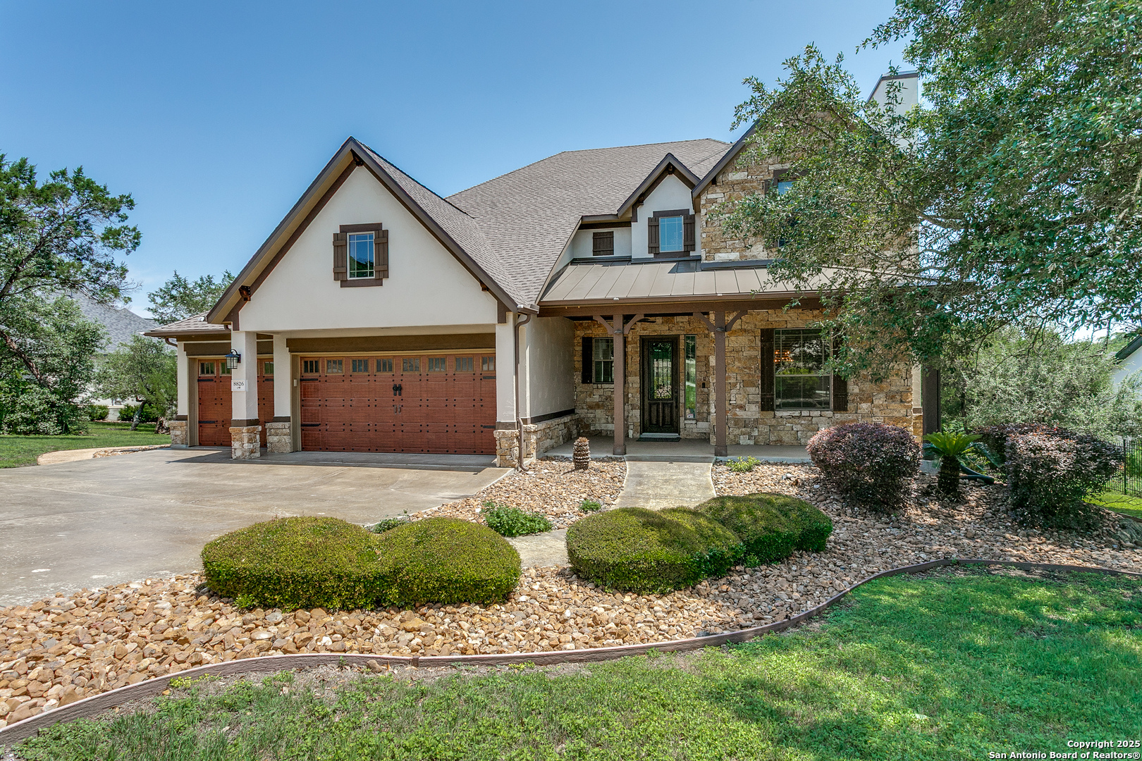 8826 Falcon Place