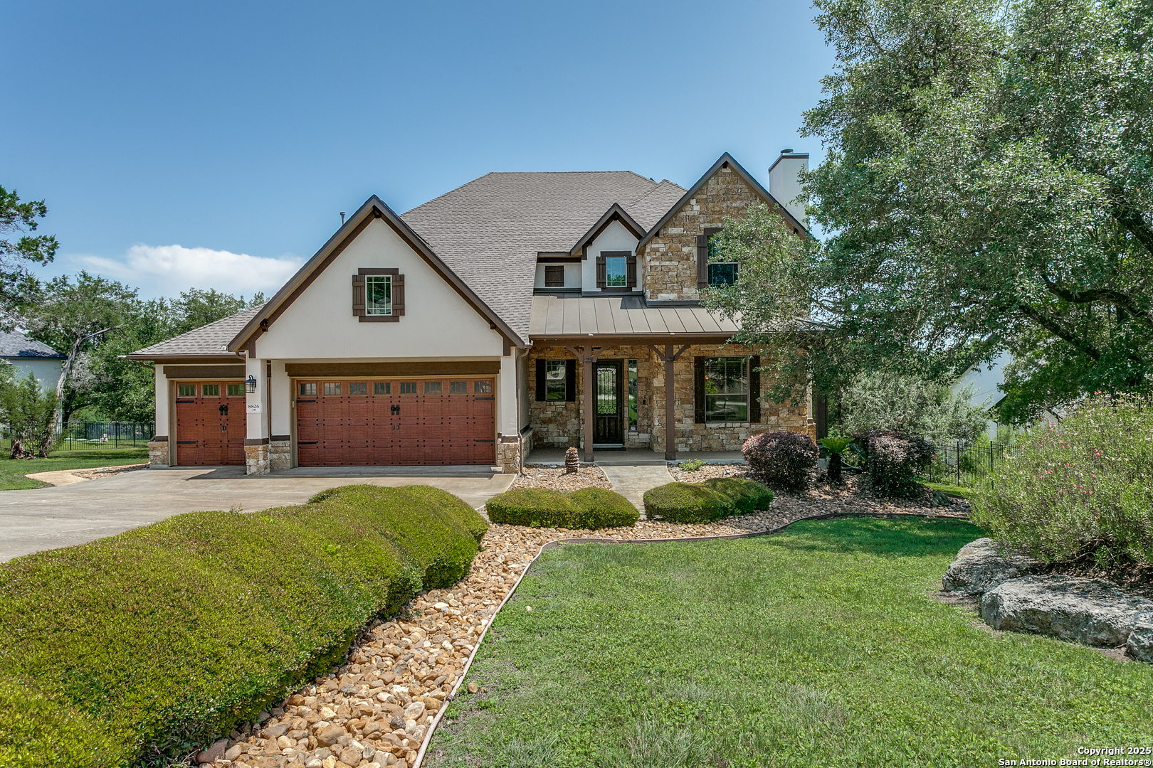 8826 Falcon Place