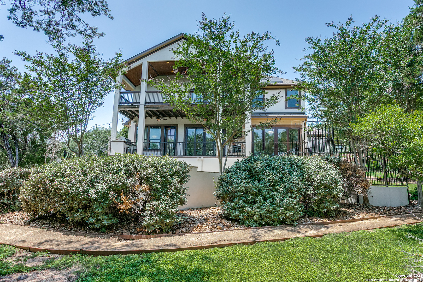 8826 Falcon Place