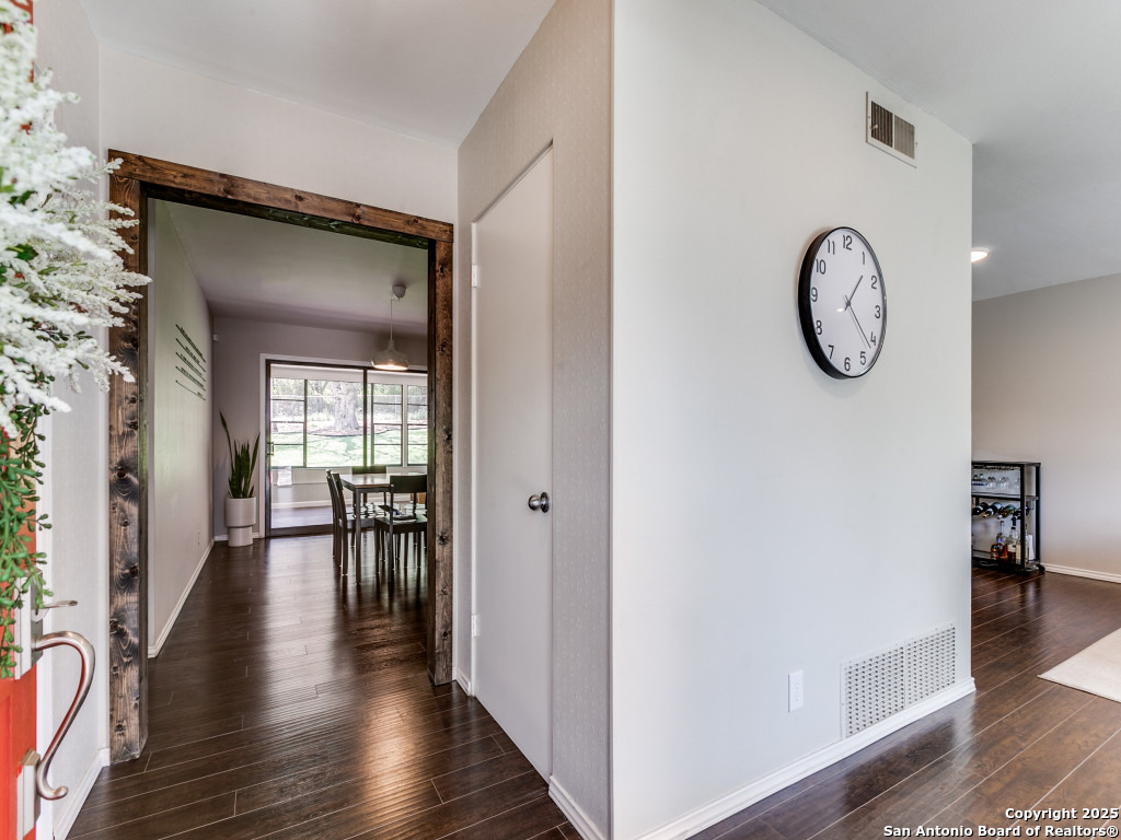4010 Midvale