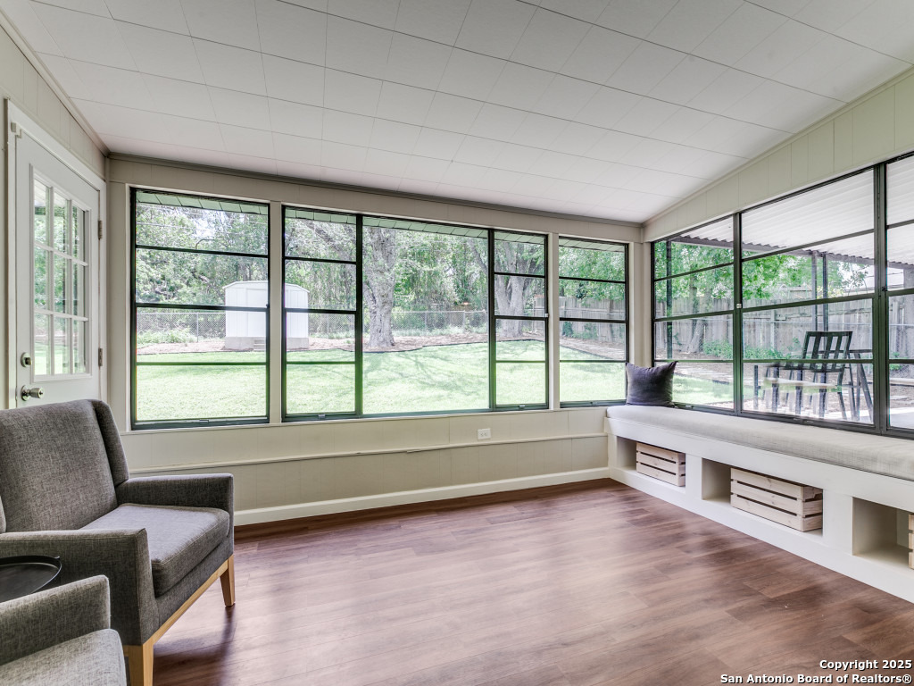4010 Midvale