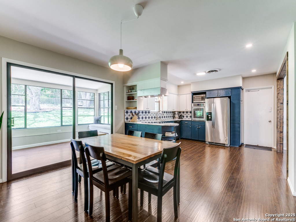 4010 Midvale