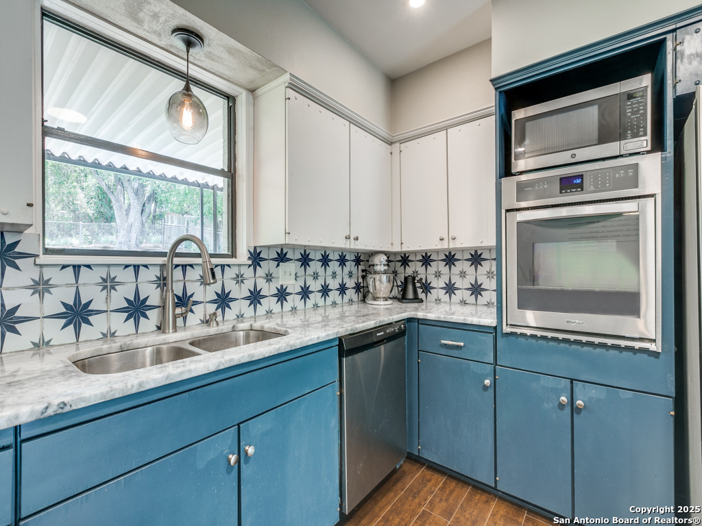 4010 Midvale