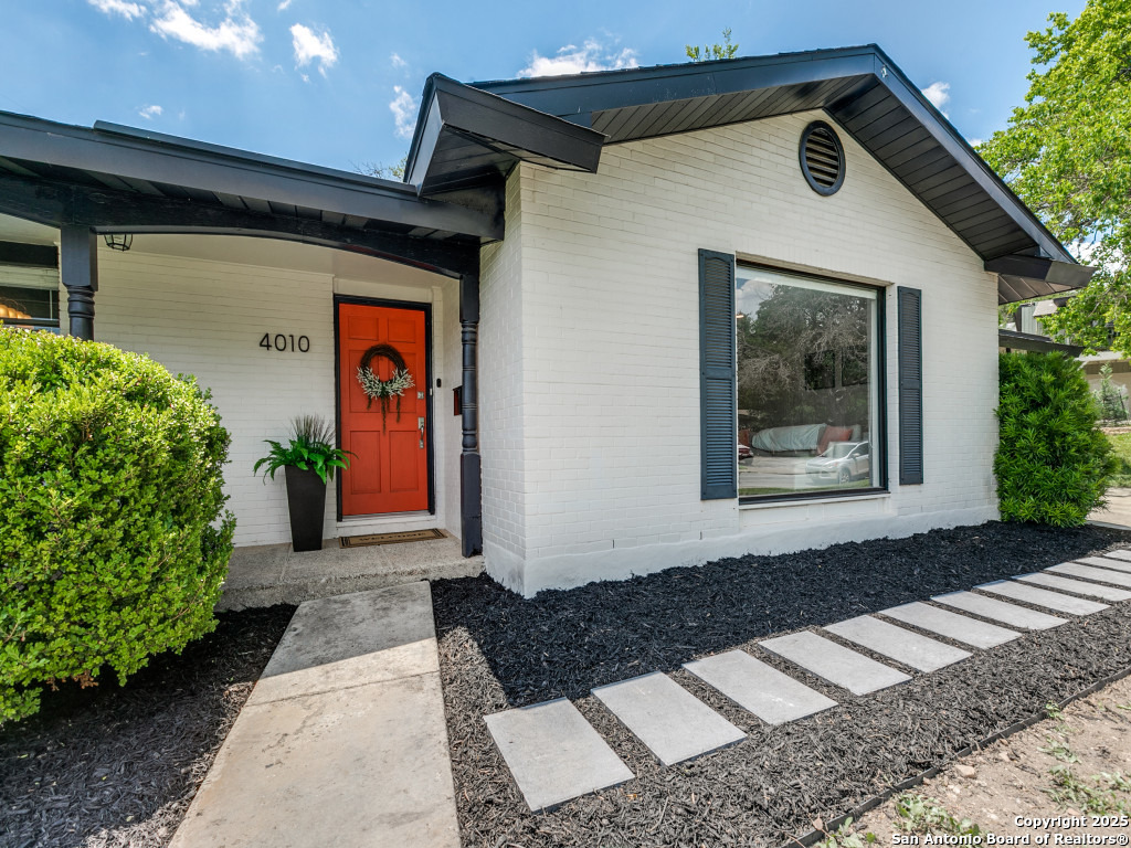 4010 Midvale