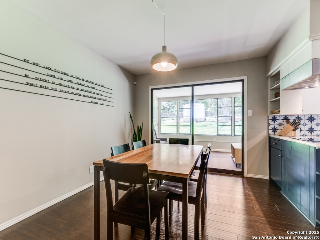 4010 Midvale